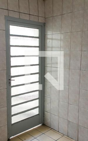 Casa para alugar com 40m², 1 quarto e sem vaga Casa para alugar com 40m², 1 quarto e sem vagaCozinha