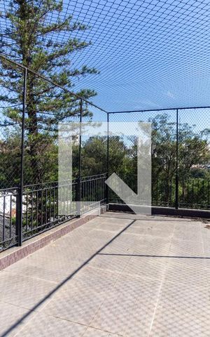 Casa à venda com 600m², 4 quartos e 2 vagas Casa à venda com 600m², 4 quartos e 2 vagasVaranda da Suíte 1