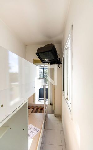 Casa à venda com 600m², 4 quartos e 2 vagas Casa à venda com 600m², 4 quartos e 2 vagasQuarto de Serviço