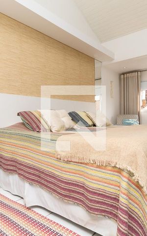 Casa de condomínio à venda com 400m², 3 quartos e 4 vagasQuarto Suíte