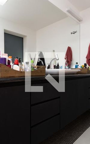 Casa de condomínio à venda com 400m², 3 quartos e 4 vagasBanheiro da Suíte