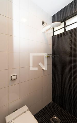 Casa de condomínio à venda com 400m², 3 quartos e 4 vagasBanheiro