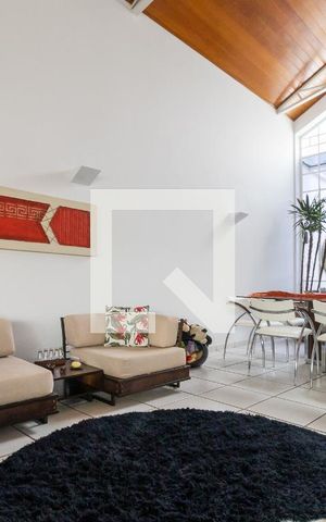 Casa de condomínio à venda com 400m², 3 quartos e 4 vagasSala