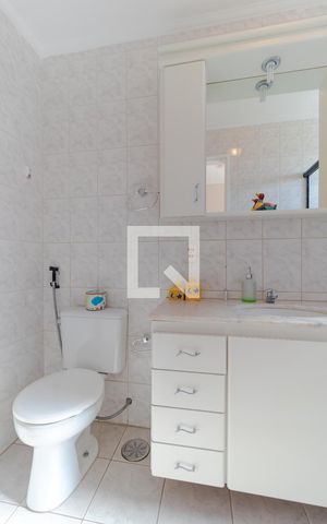 Apartamento à venda com 89m², 3 quartos e 2 vagas Apartamento à venda com 89m², 3 quartos e 2 vagasBanheiro da Suíte