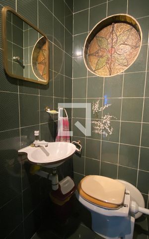 Casa à venda com 300m², 5 quartos e 3 vagasLavabo