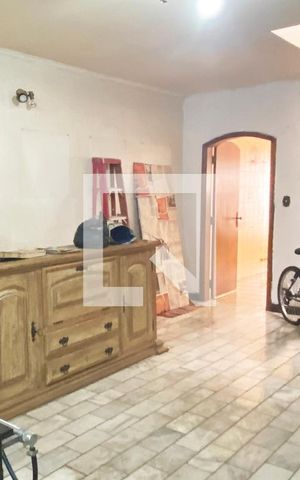 Casa à venda com 300m², 5 quartos e 3 vagasSala