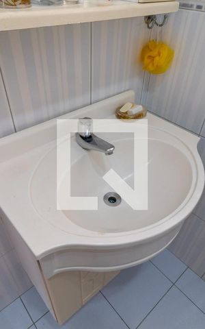 Apartamento à venda com 75m², 2 quartos e sem vagaBanheiro