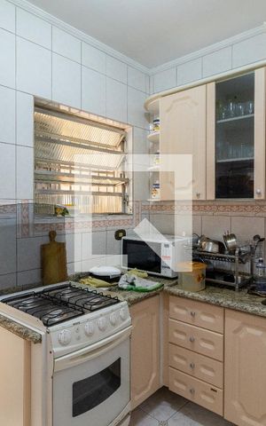 Apartamento à venda com 75m², 2 quartos e sem vagaCozinha