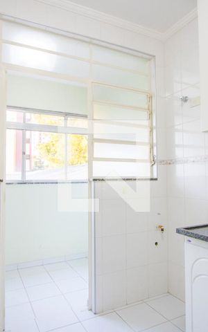 Apartamento para alugar com 71m², 2 quartos e 1 vagaCozinha