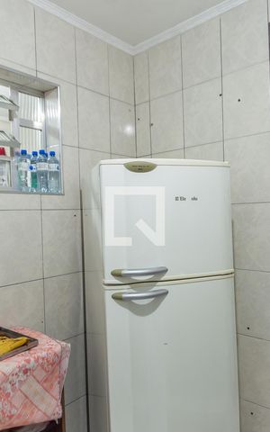 Casa à venda com 140m², 2 quartos e 2 vagas Casa à venda com 140m², 2 quartos e 2 vagasCozinha - Casa 2