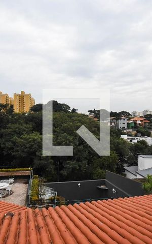 Casa para alugar com 600m², 4 quartos e 3 vagas Casa para alugar com 600m², 4 quartos e 3 vagasVista da suíte 2