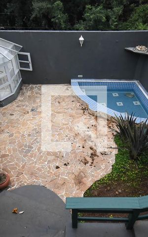 Casa para alugar com 600m², 4 quartos e 3 vagas Casa para alugar com 600m², 4 quartos e 3 vagasPiscina