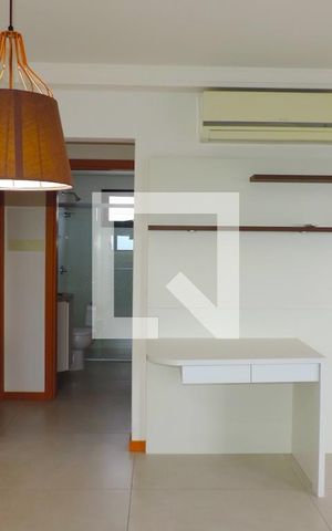 Apartamento para alugar com 83m², 2 quartos e 2 vagasSala