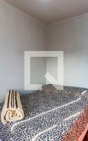 Casa à venda com 187m², 4 quartos e sem vaga Casa à venda com 187m², 4 quartos e sem vagaQuarto 2 casa 1