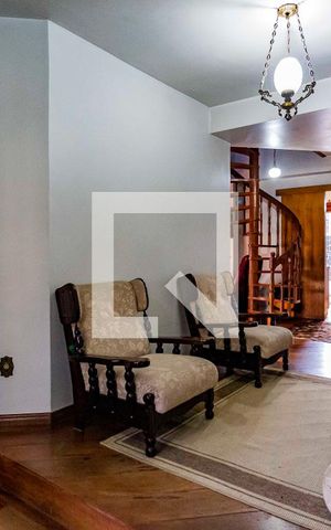 Casa à venda com 187m², 4 quartos e sem vaga Casa à venda com 187m², 4 quartos e sem vagaSala casa 1