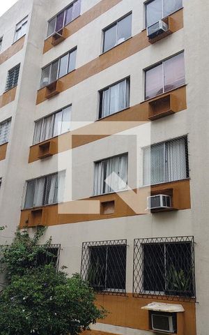 Apartamento à venda com 47m², 2 quartos e 1 vaga Apartamento à venda com 47m², 2 quartos e 1 vagaFachada do bloco