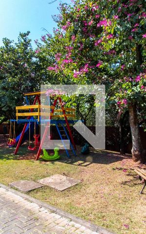Casa de condomínio para alugar com 85m², 2 quartos e 2 vagas Casa de condomínio para alugar com 85m², 2 quartos e 2 vagasPlayground