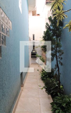Casa à venda com 158m², 3 quartos e 3 vagasQuintal lateral