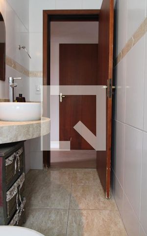Casa à venda com 158m², 3 quartos e 3 vagasBanheiro da suíte
