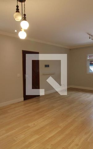 Casa à venda com 158m², 3 quartos e 3 vagasSala