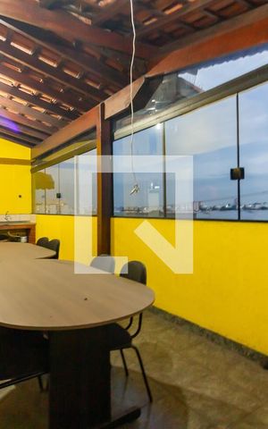 Casa para alugar com 240m², 4 quartos e 2 vagas Casa para alugar com 240m², 4 quartos e 2 vagasCobertura