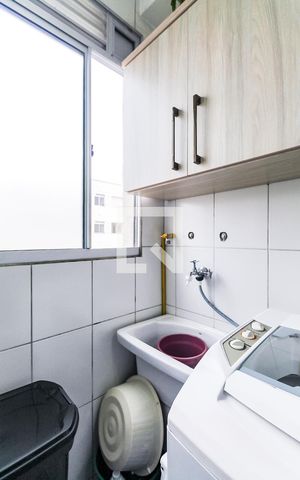 Apartamento à venda com 42m², 2 quartos e 1 vagaÁrea de serviço