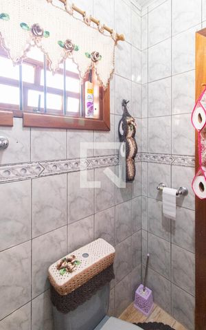 Casa de condomínio à venda com 357m², 3 quartos e 1 vaga Casa de condomínio à venda com 357m², 3 quartos e 1 vagaBanheiro