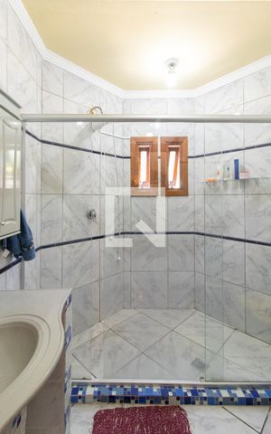 Casa de condomínio à venda com 357m², 3 quartos e 1 vaga Casa de condomínio à venda com 357m², 3 quartos e 1 vagaBanheiro