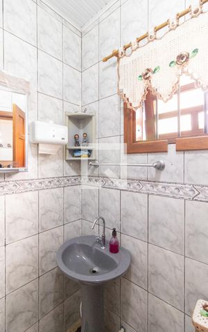 Casa de condomínio à venda com 357m², 3 quartos e 1 vaga Casa de condomínio à venda com 357m², 3 quartos e 1 vagaBanheiro