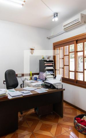 Casa de condomínio à venda com 357m², 3 quartos e 1 vaga Casa de condomínio à venda com 357m², 3 quartos e 1 vagaSala