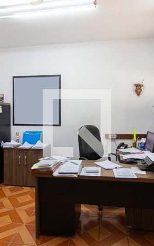 Casa de condomínio à venda com 357m², 3 quartos e 1 vaga Casa de condomínio à venda com 357m², 3 quartos e 1 vagaSala