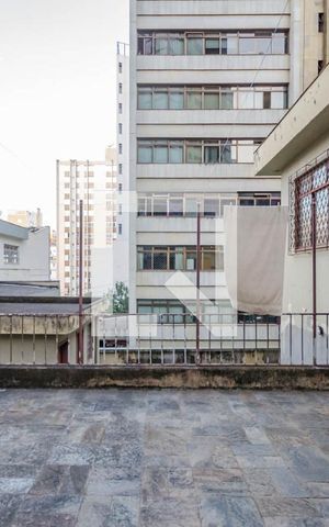 Casa à venda com 248m², 4 quartos e 4 vagas Casa à venda com 248m², 4 quartos e 4 vagasQuintal
