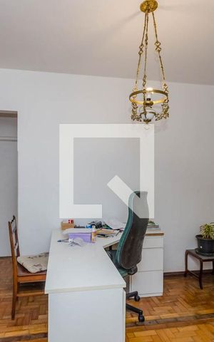 Casa à venda com 248m², 4 quartos e 4 vagas Casa à venda com 248m², 4 quartos e 4 vagasSala piso inferior
