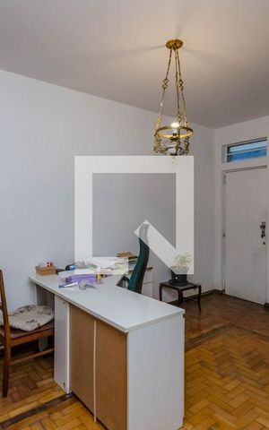Casa à venda com 248m², 4 quartos e 4 vagas Casa à venda com 248m², 4 quartos e 4 vagasSala piso inferior