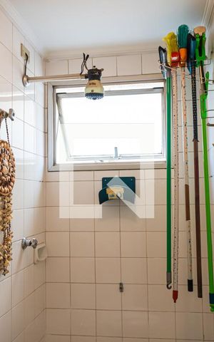Apartamento à venda com 98m², 3 quartos e 1 vaga Apartamento à venda com 98m², 3 quartos e 1 vagaBanheiro de Serviço