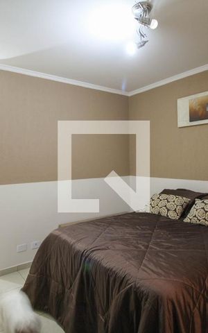 Casa à venda com 138m², 3 quartos e 2 vagas Casa à venda com 138m², 3 quartos e 2 vagasQuarto Suíte