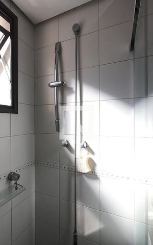 Apartamento à venda com 240m², 4 quartos e 3 vagasBanheiro da suíte