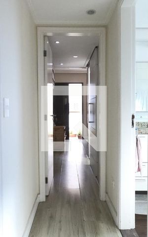 Apartamento à venda com 240m², 4 quartos e 3 vagasCorredor