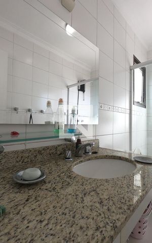 Apartamento à venda com 240m², 4 quartos e 3 vagasBanheiro 2