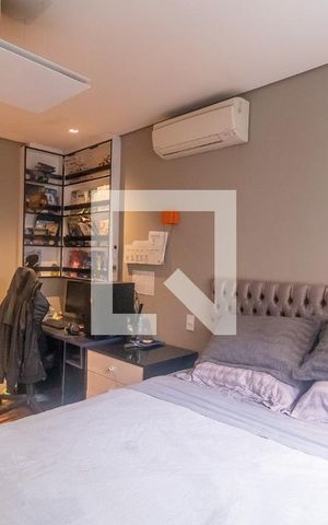 Apartamento à venda com 300m², 3 quartos e 3 vagas Apartamento à venda com 300m², 3 quartos e 3 vagasSuíte 2