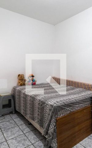 Casa à venda com 120m², 5 quartos e 1 vaga Casa à venda com 120m², 5 quartos e 1 vagaQuarto 1