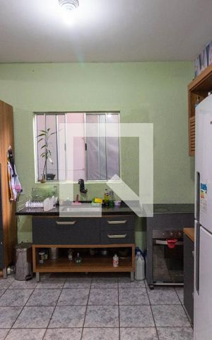 Casa à venda com 120m², 5 quartos e 1 vaga Casa à venda com 120m², 5 quartos e 1 vagaCozinha