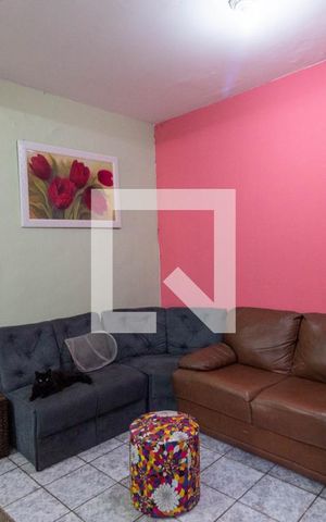 Casa à venda com 120m², 5 quartos e 1 vaga Casa à venda com 120m², 5 quartos e 1 vagaSala/Cozinha