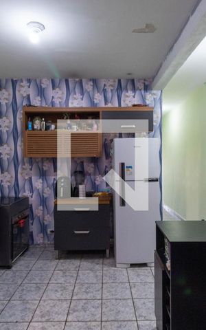 Casa à venda com 120m², 5 quartos e 1 vaga Casa à venda com 120m², 5 quartos e 1 vagaCozinha
