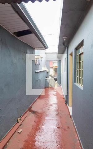Casa à venda com 200m², 3 quartos e 2 vagasÁrea de serviço