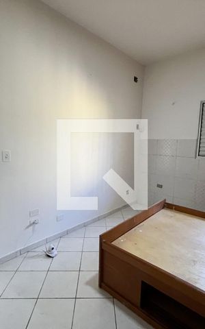 Casa à venda com 300m², 3 quartos e 2 vagas Casa à venda com 300m², 3 quartos e 2 vagasSuite