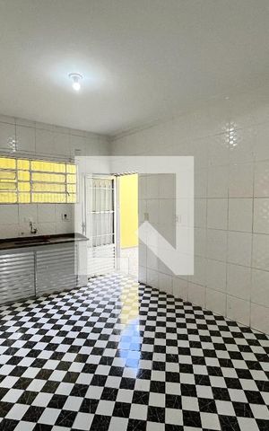 Casa à venda com 300m², 3 quartos e 2 vagas Casa à venda com 300m², 3 quartos e 2 vagasCozinha
