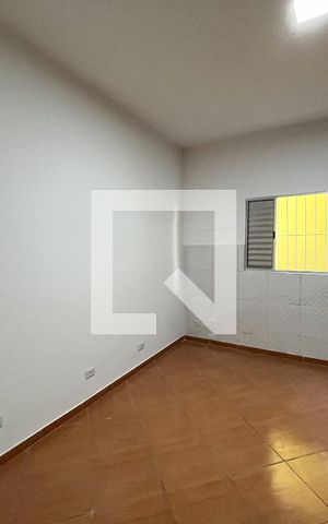 Casa à venda com 300m², 3 quartos e 2 vagas Casa à venda com 300m², 3 quartos e 2 vagasQuarto 2