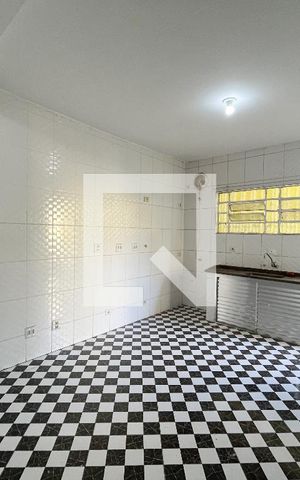 Casa à venda com 300m², 3 quartos e 2 vagas Casa à venda com 300m², 3 quartos e 2 vagasCozinha