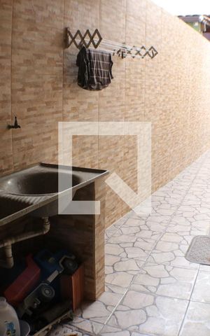 Casa para alugar com 240m², 2 quartos e 2 vagasÁrea de Serviço